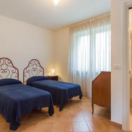 Two Family - Large Garden, View, Shared Pool *